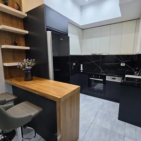 Rai Comfort Apartments, Delijorgji *